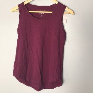 NWT BURGUNDY LOFT TANK
